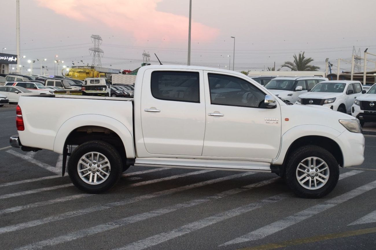 تويوتا هيلوكس 2014 TOYOTA HILUX SR5 D4D