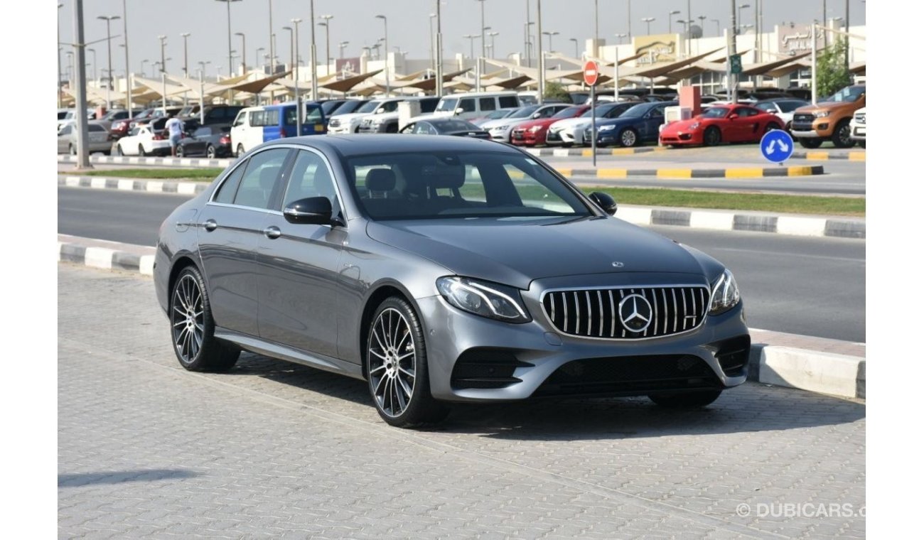 مرسيدس بنز E300 E-300 EXCELLENT CONDITION / WITH WARRANTY