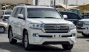 Toyota Land Cruiser GX.R V8 5.7