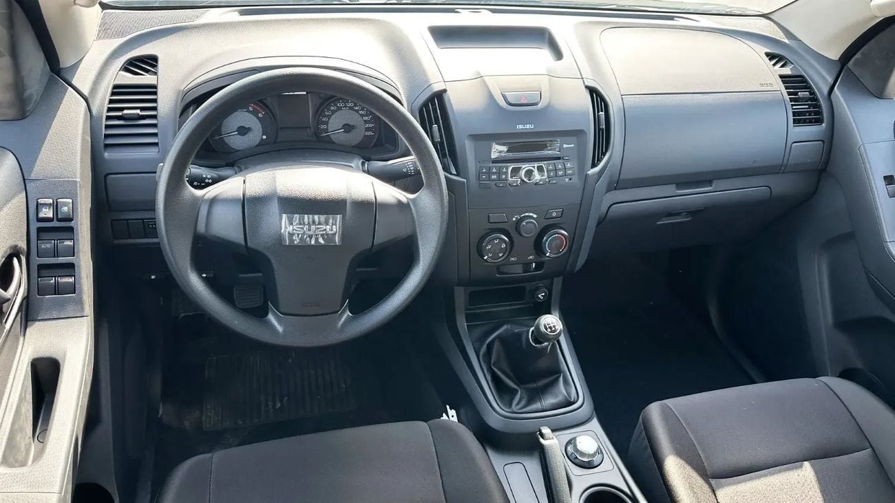 إيسوزو D ماكس STD ISUZU/D-MAX/2.5L Diesel Double Cabin 4X4 PWR, Alloy Wheel, MT, Mid
