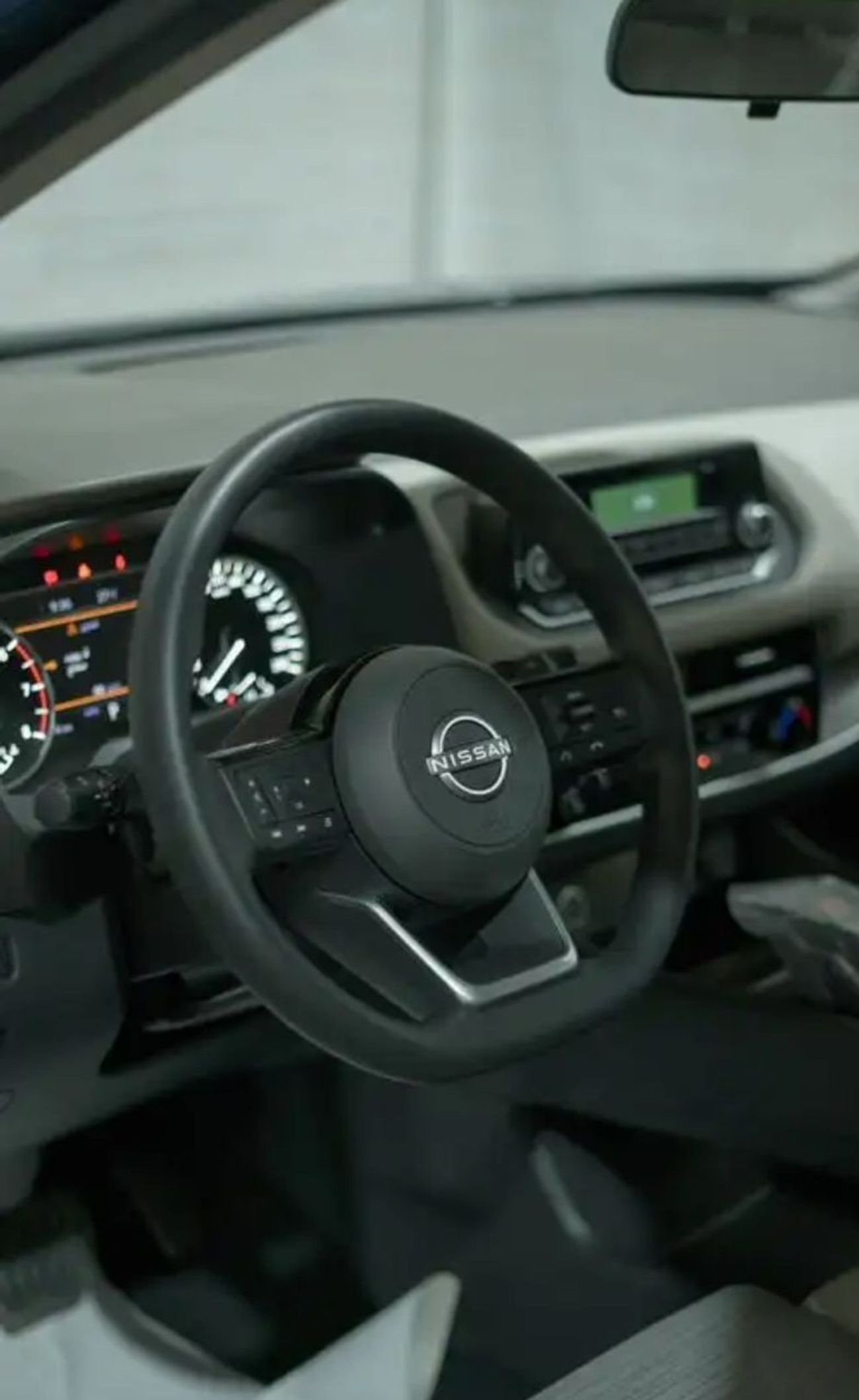 Nissan XTrail 2500 cc 4 cylinder gasoline engine Automatic