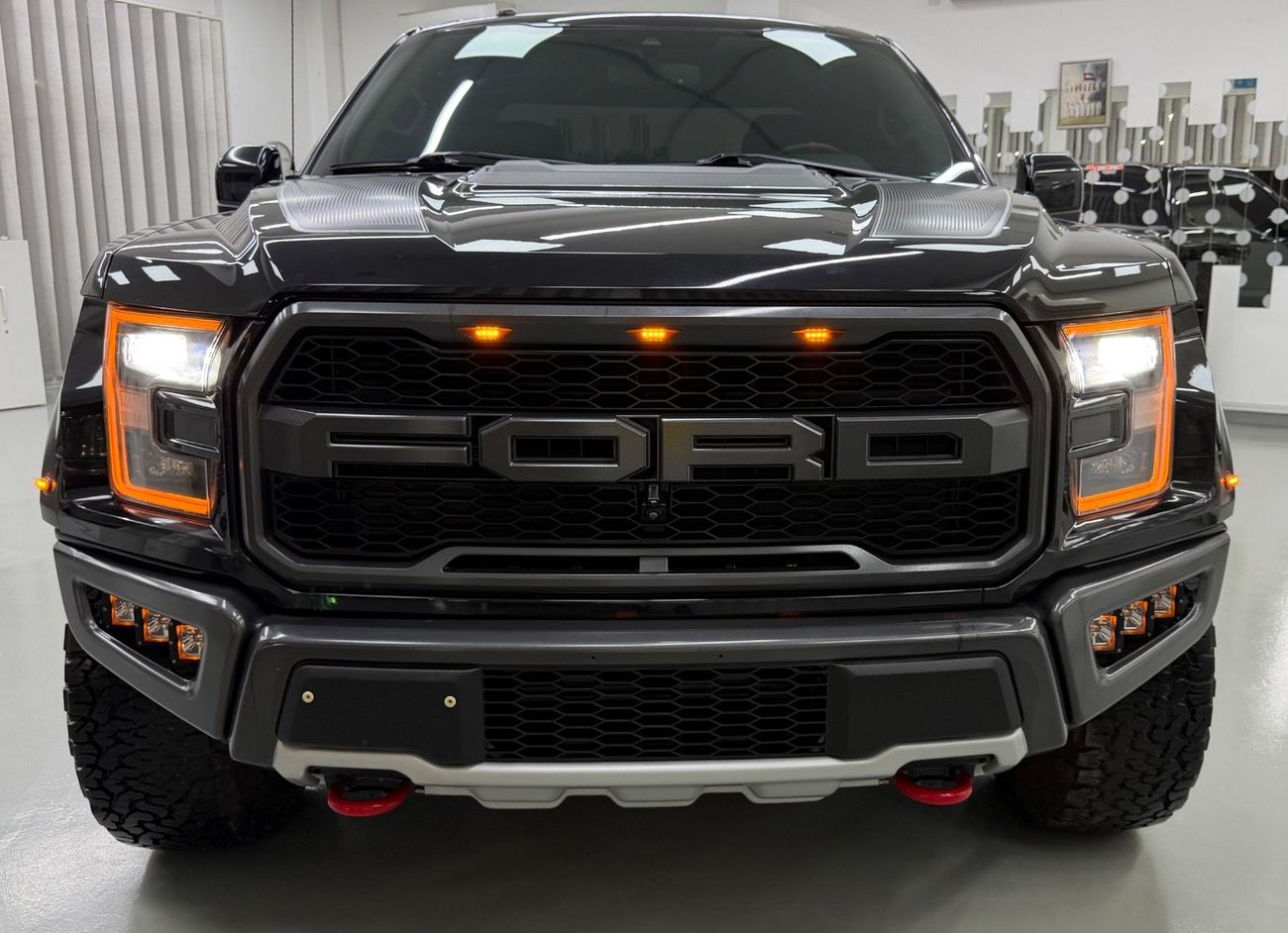 فورد إف-150 رابتور GCC .. FSH .. Warranty .. Original paint .. V6 .. Top Range