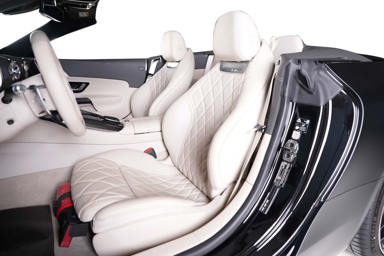 Mercedes-Benz SL 55 AMG Roadster 4Matic+ Full Option - Carbon Fibre Package - Night Package - GCC Specifications