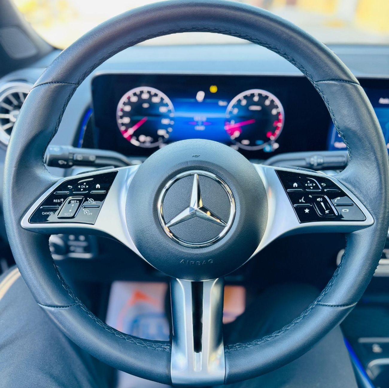 مرسيدس بنز GLB 250 4MATIC