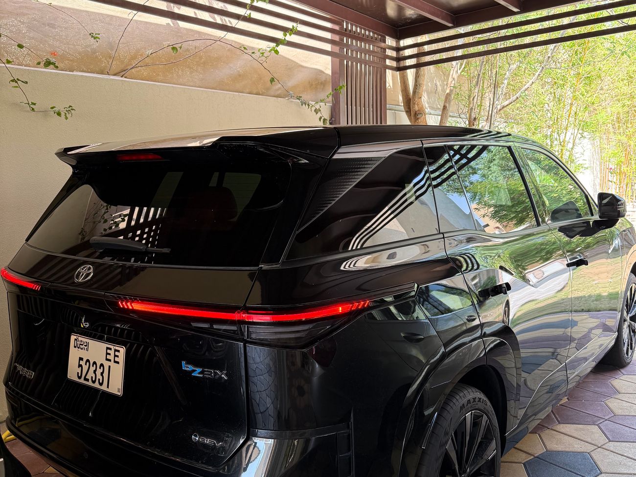 تويوتا BZ3X Toyota BZ3X 610 Max custom edition w/carplay and android auto Car is registered and ready for transf