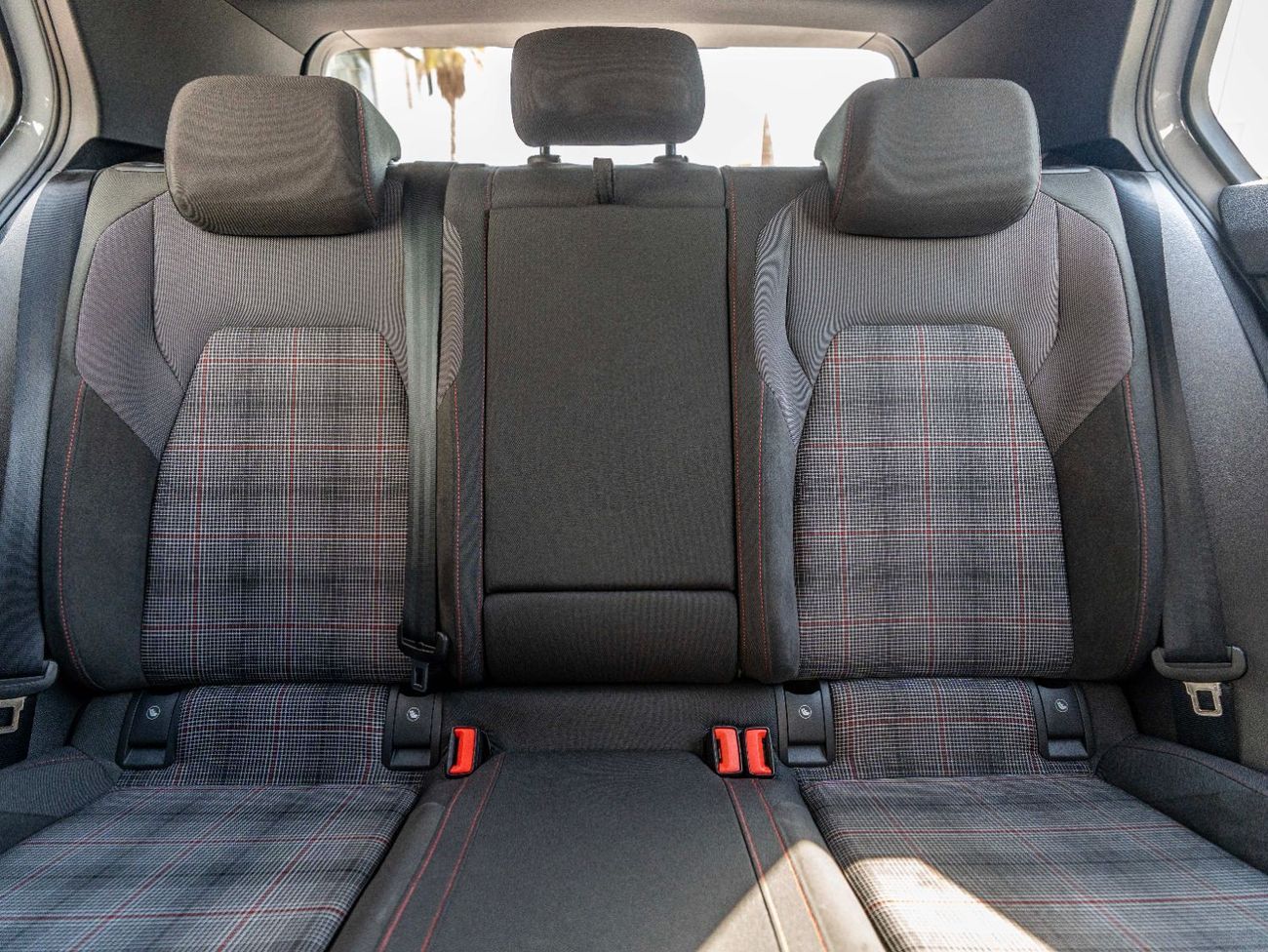 فولكس واجن جولف GTI GTI P2 MID