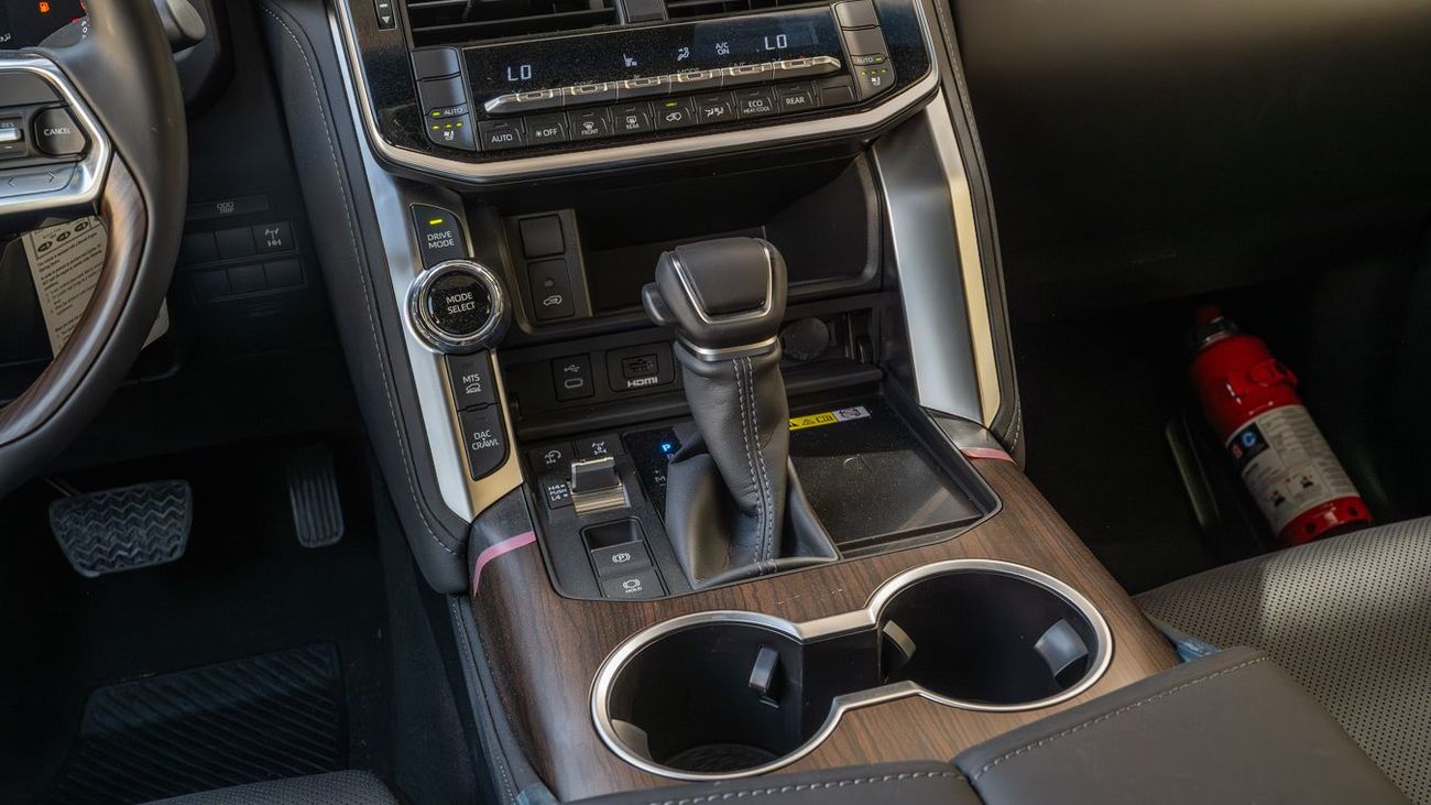 Toyota Land Cruiser TOYOTA LANDCRUISER 3.5 GXR -2025YM