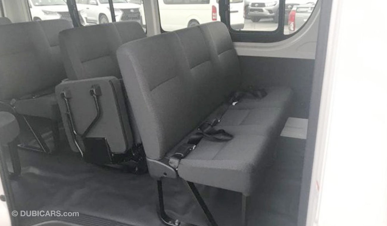 Toyota Hiace TOYOTA HIACE BUS 5L , 3.0 L DIESEL ENGINE , MANUAL TRANSMISSION , 15 SEATERS