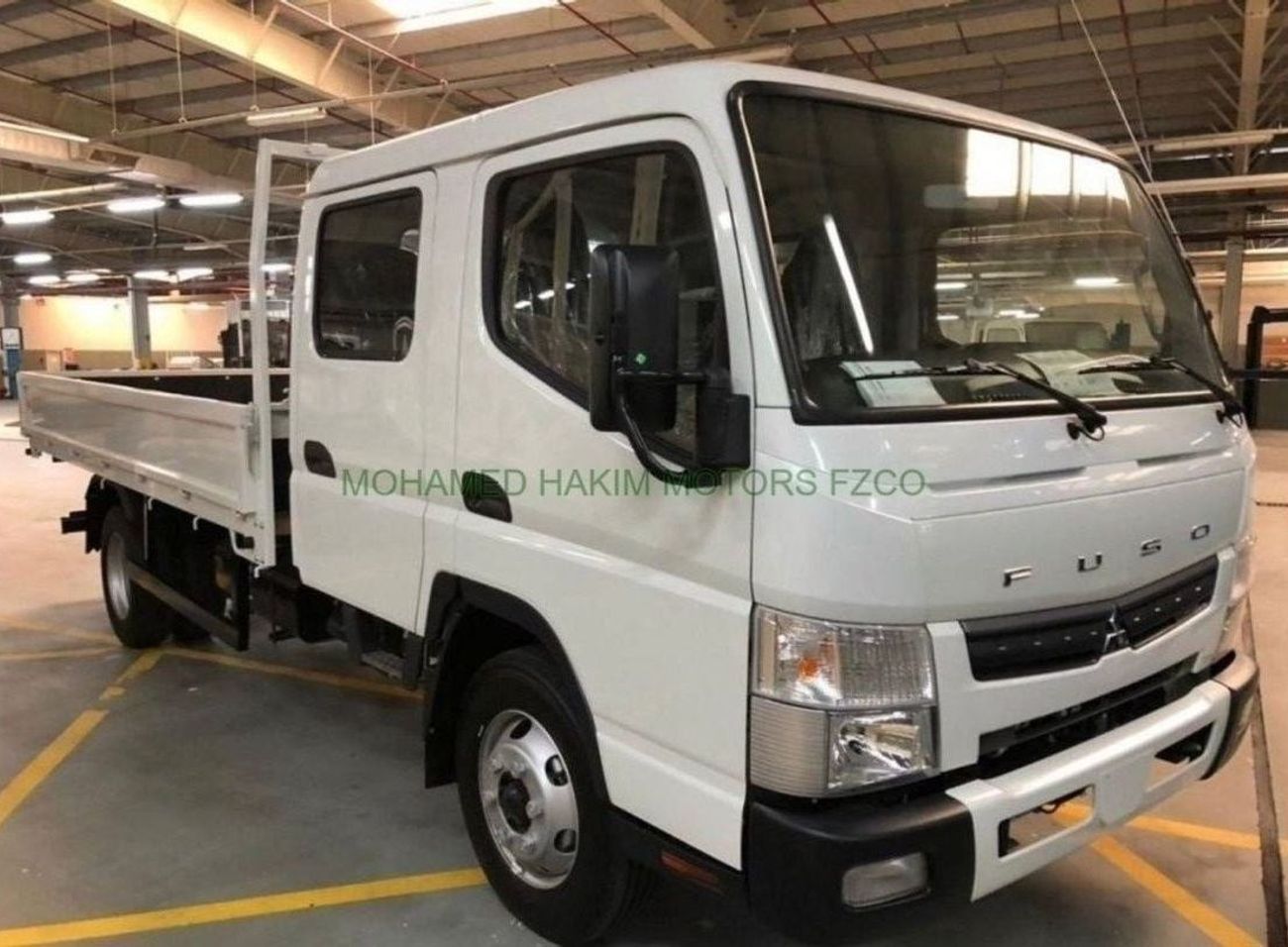 ميتسوبيشي فوسو كانتير double cab    4ton   with box