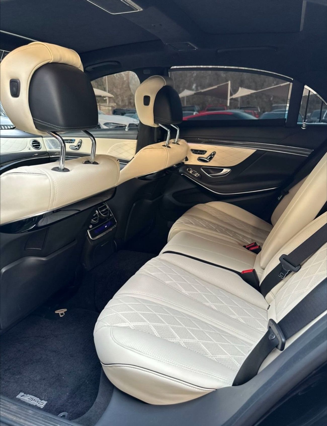 Mercedes-Benz S 63 AMG Std 5.5L MERCEDES BENZ AMG S63 2016 Japan import (clean title) Perfect condition 6 buttons full opti