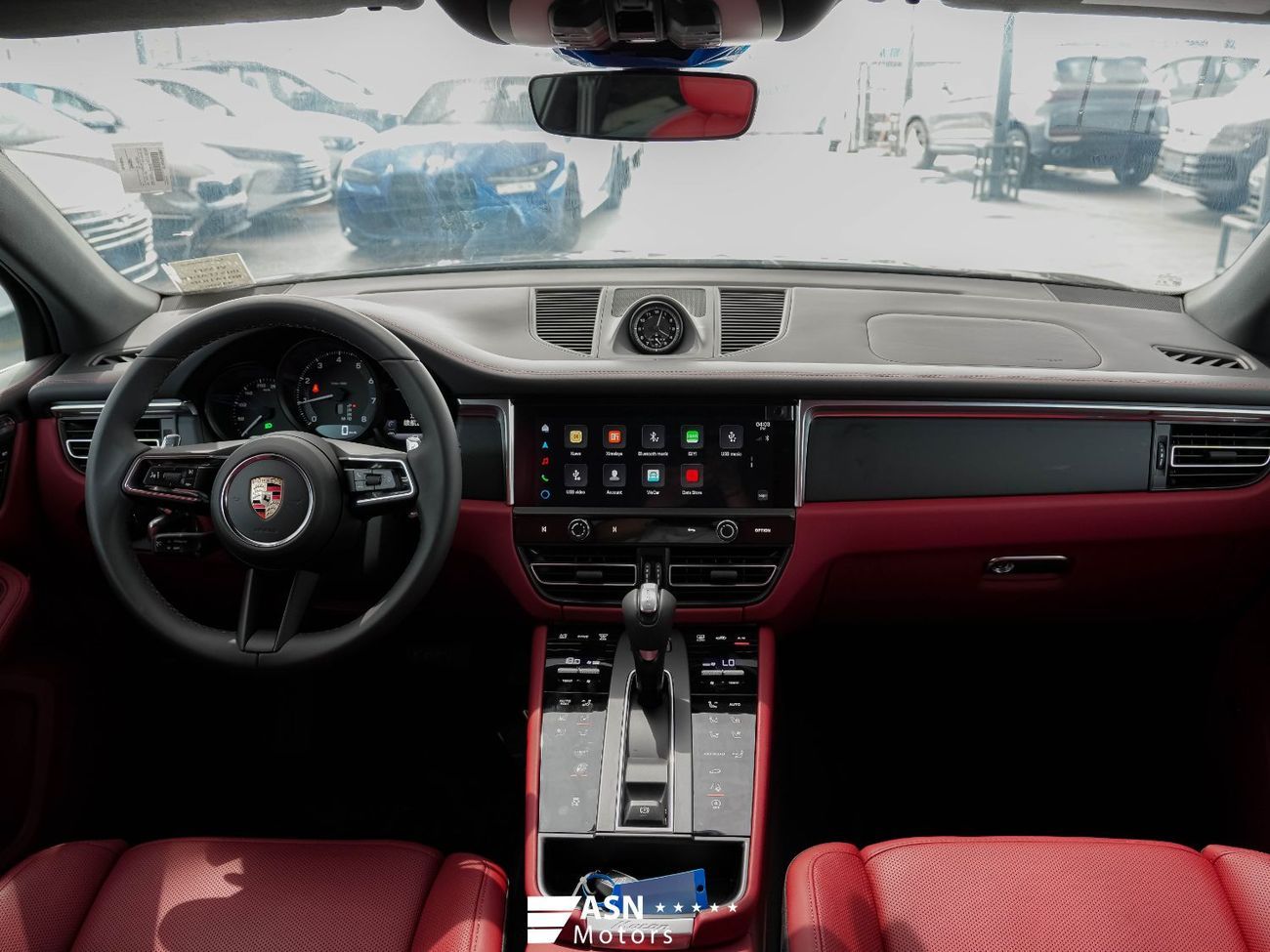 بورش ماكان Pursuing Dreams Edition 2025 2.0 Turbo (Export Price)