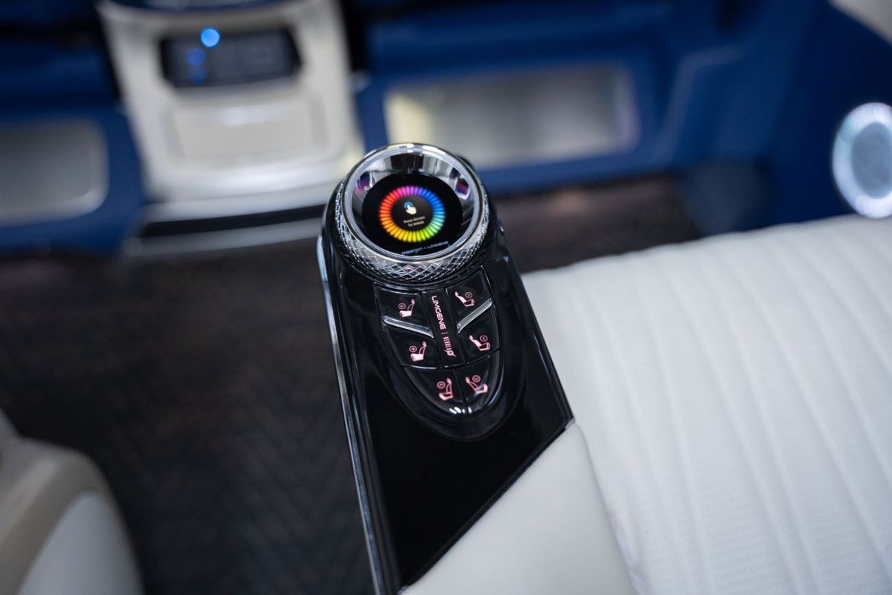 Mercedes-Benz V 300 1 of 28 Magellan Edition | 2 Year Interior Warranty