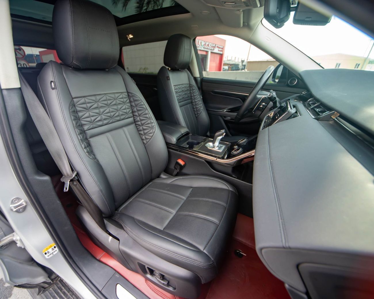 Land Rover Range Rover Evoque P250 2.0L (245 HP)