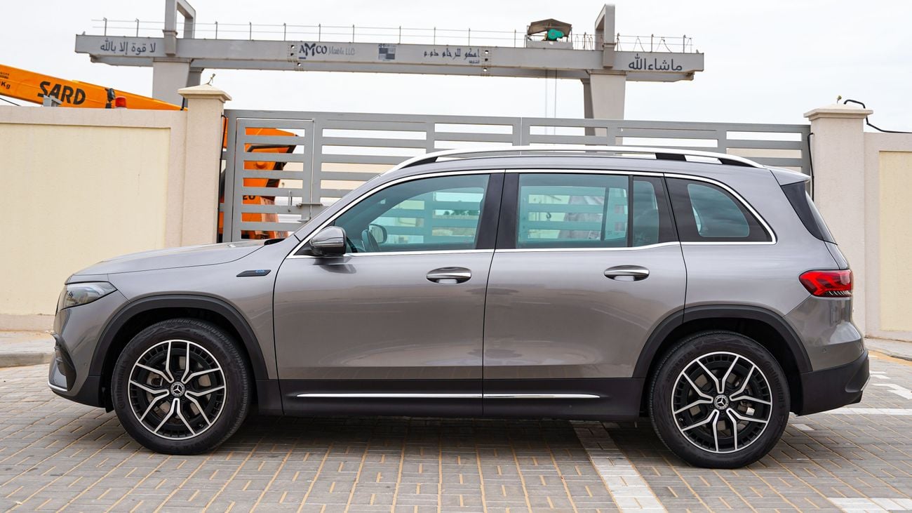 مرسيدس بنز EQB 350 4M STANDARD