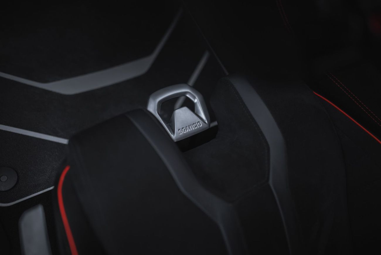 لامبورغيني هوراكان STO