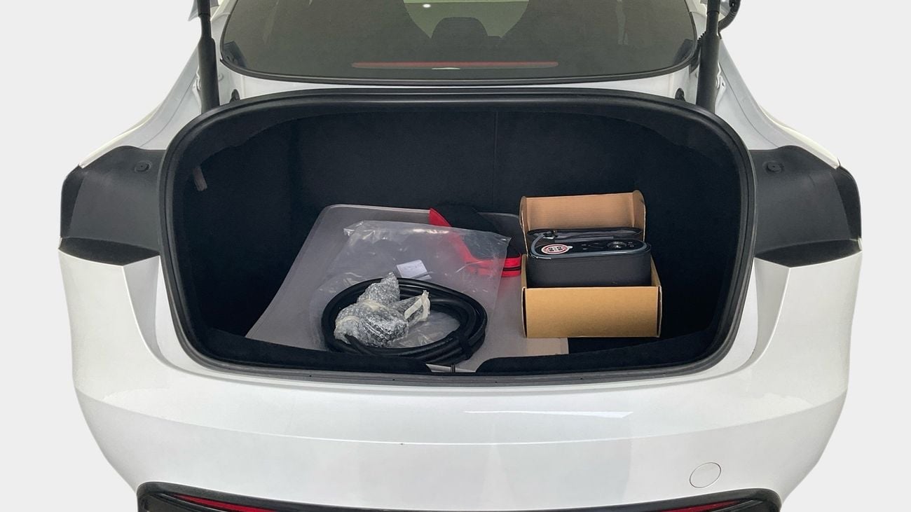 Tesla Model 3 Performance (Dual Motor) | upto AED 20,000 Ramadan Discount | Guaranteed Warranty | 0 Down Payment