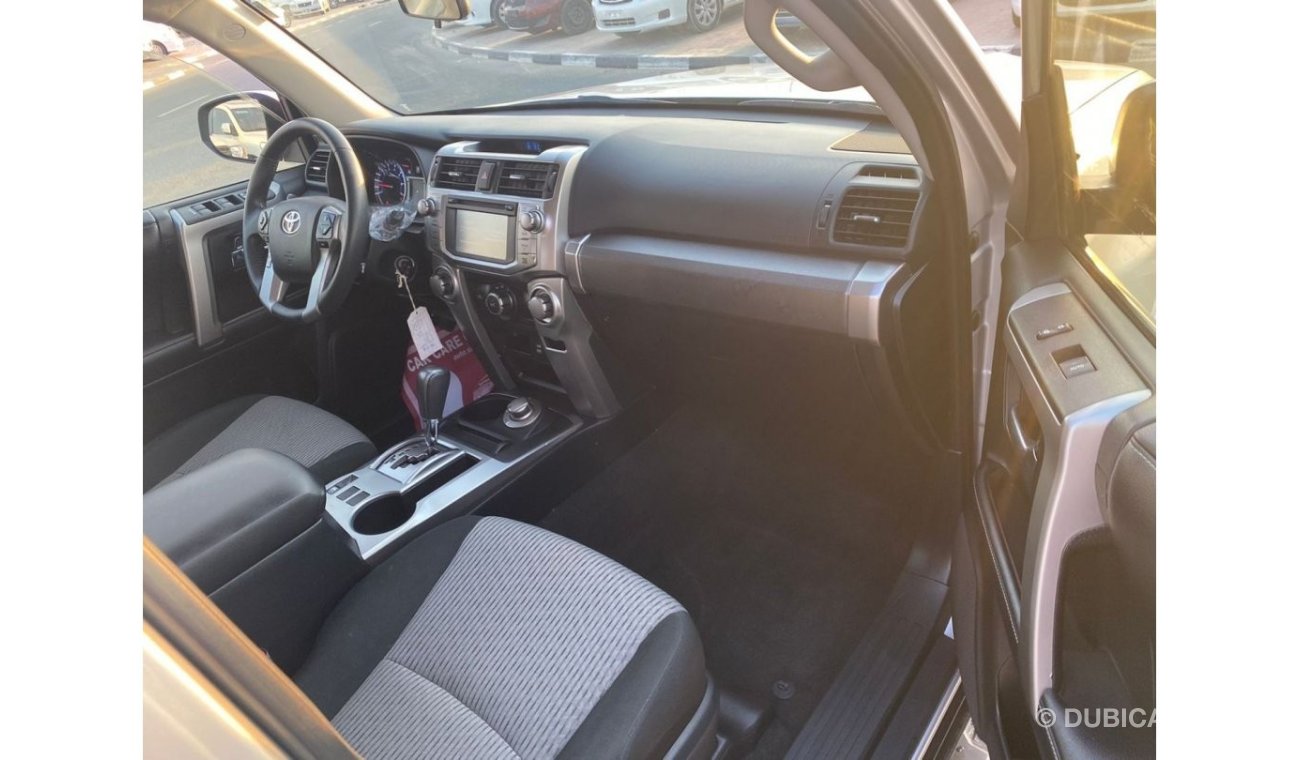 Toyota 4Runner 2019 TOYOTA 4 RUNNER SR5 / 4WD / MID OPTION