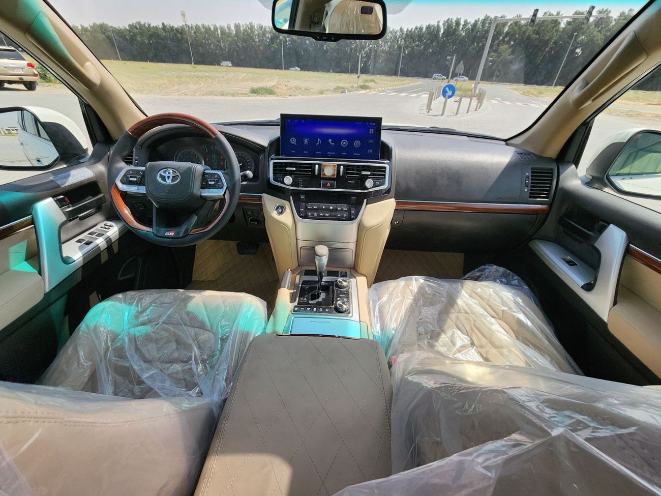 Toyota Land Cruiser GXR V8Upgrade 2024