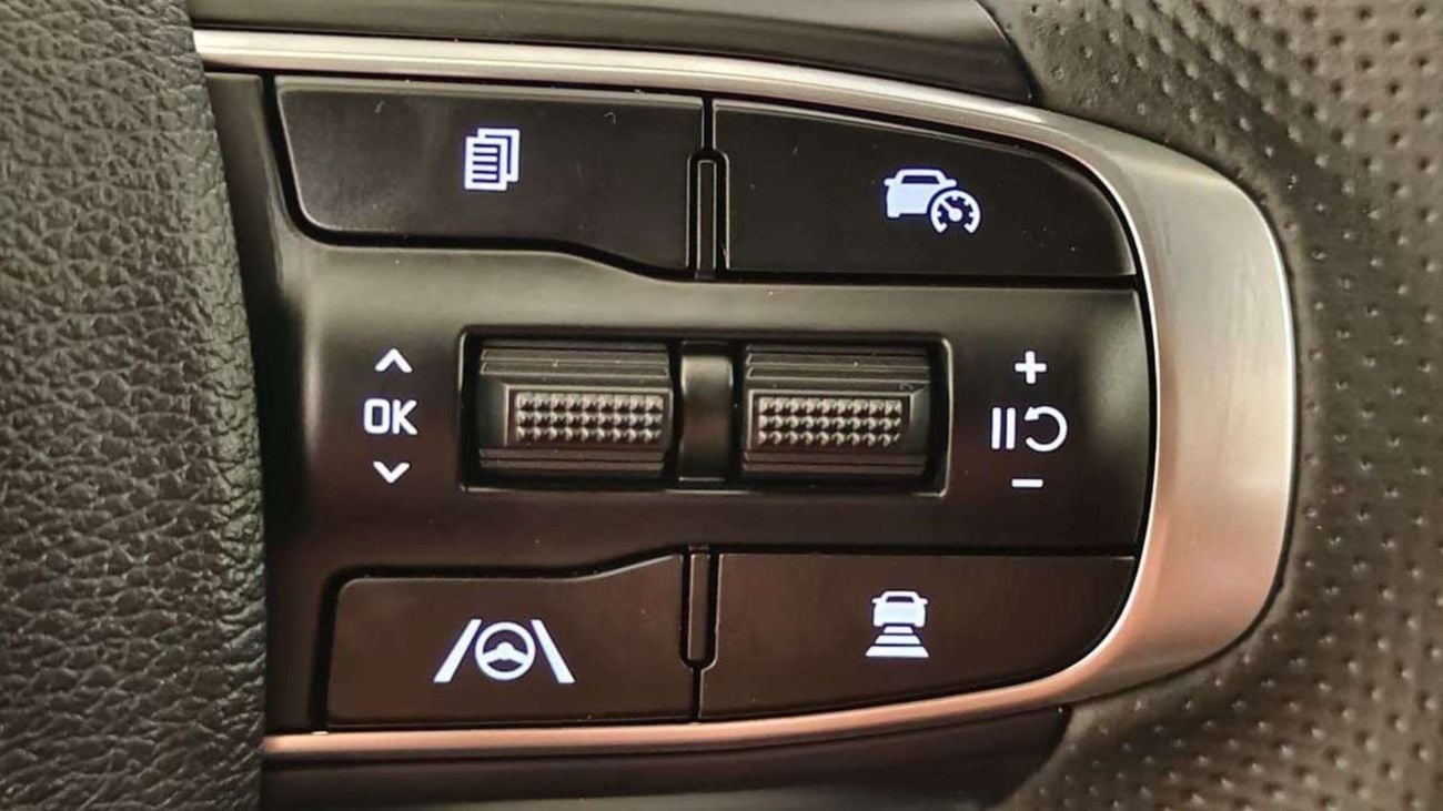 كيا سبورتيج SX 2.0L MPFI | Petrol | Automatic | All Wheel Drive | 5 Seats | 5 Doors