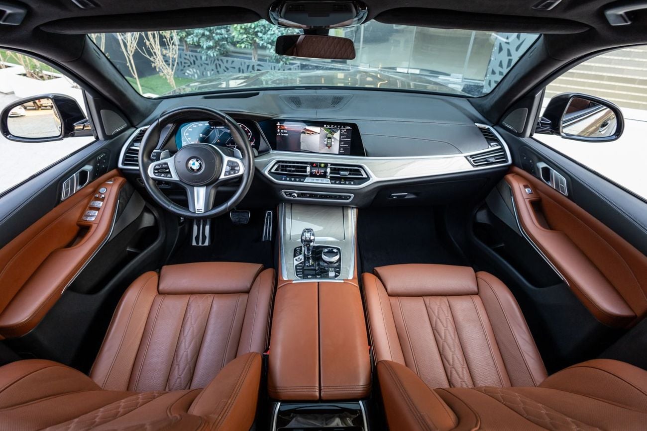BMW X7 M50i BMW X7 Xdrive M-Sport (LOW MILEAGE) 2022 GCC | Warranty