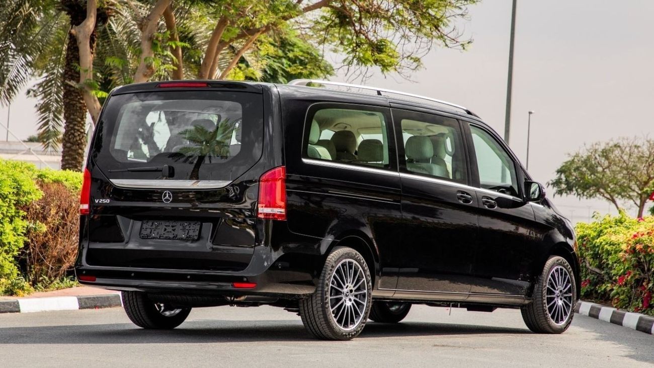 Mercedes-Benz V 250 AVANTGARDE + / GCC/ 2years warranty. For Local Registration +5%