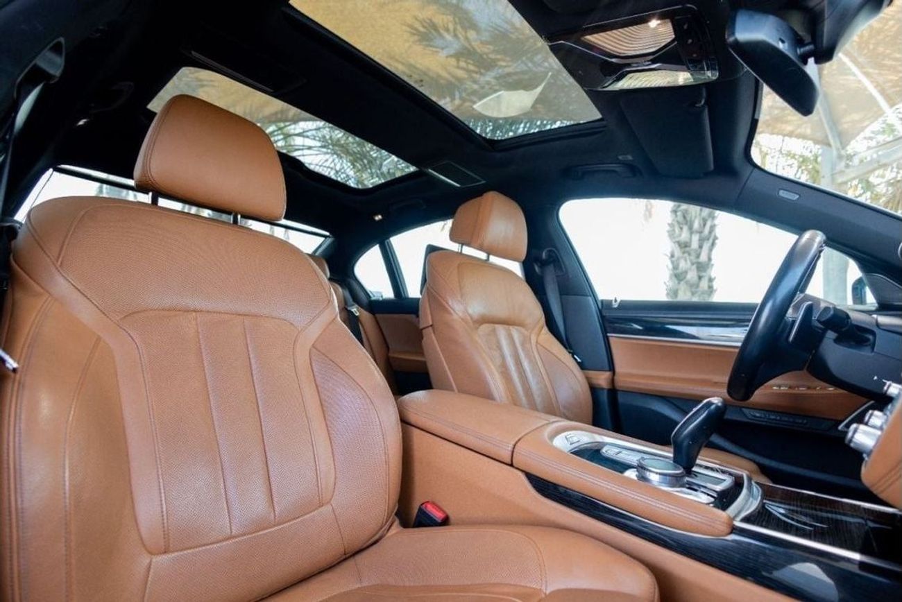 بي أم دبليو 730Li BMW 730Li M-Sport 2020 GCC under Warranty with Flexible Down-Payment.