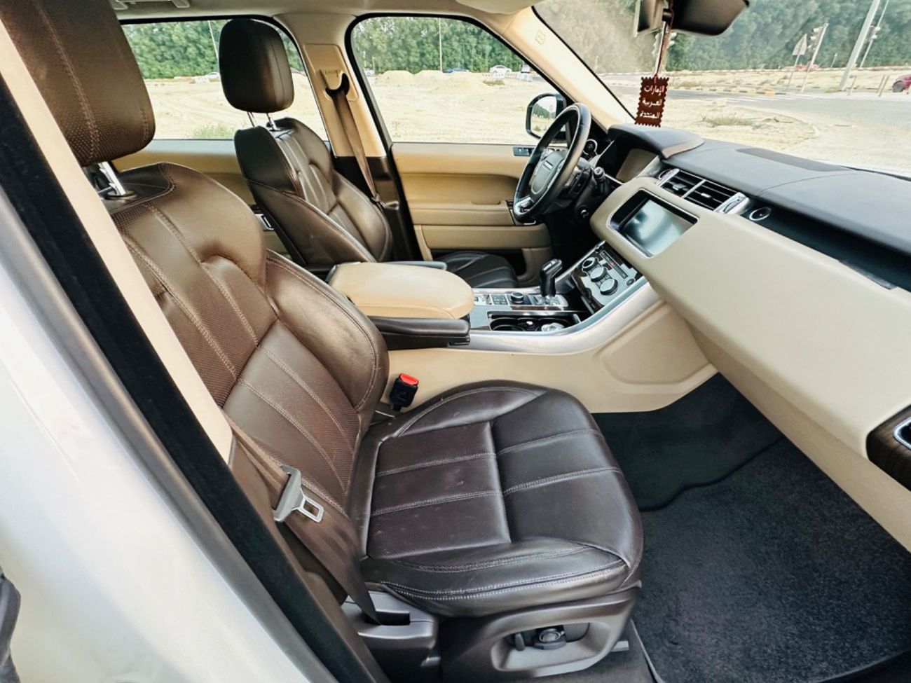 Land Rover Range Rover Sport MODEL 2017 GCC CAR PERFECT CONDITION INSIDE AND OUTSIDE FULL OPTION PANORAMIC ROOF LEATHER SEATS