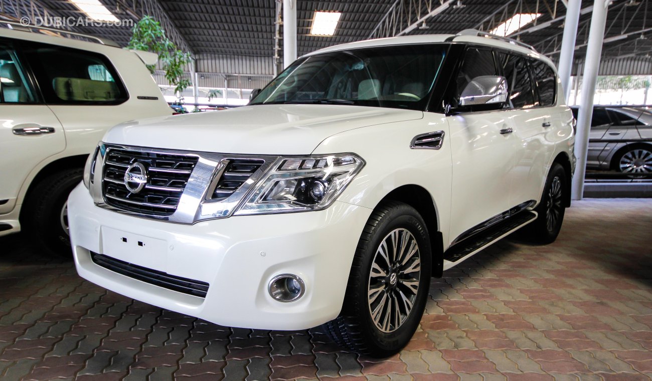 Nissan Patrol LE With Platinum VVEL DIG badge