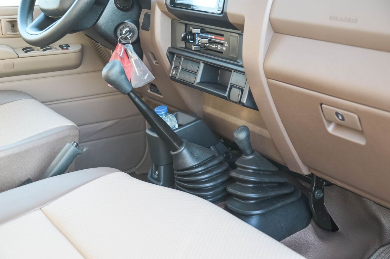 تويوتا لاند كروزر بيك آب TOYOTA LAND CRUISER 79 2.8L DC MT PICKUP 2025
