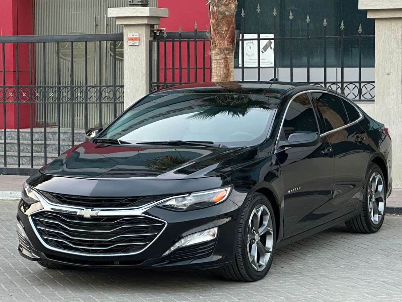 شيفروليه ماليبو شفروليه ماليبو ال تي  موديل : 2020 المطلوب 37,000 درهم  الممشى 98,000 كم  وارد امريكا  ، جلد ، مثبت 