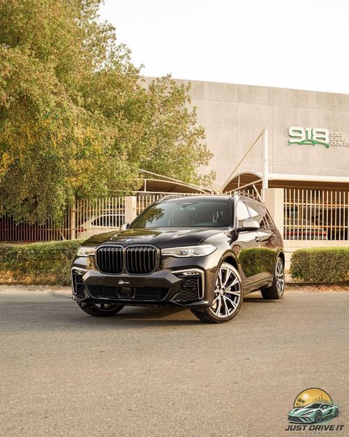 BMW X7 M50i