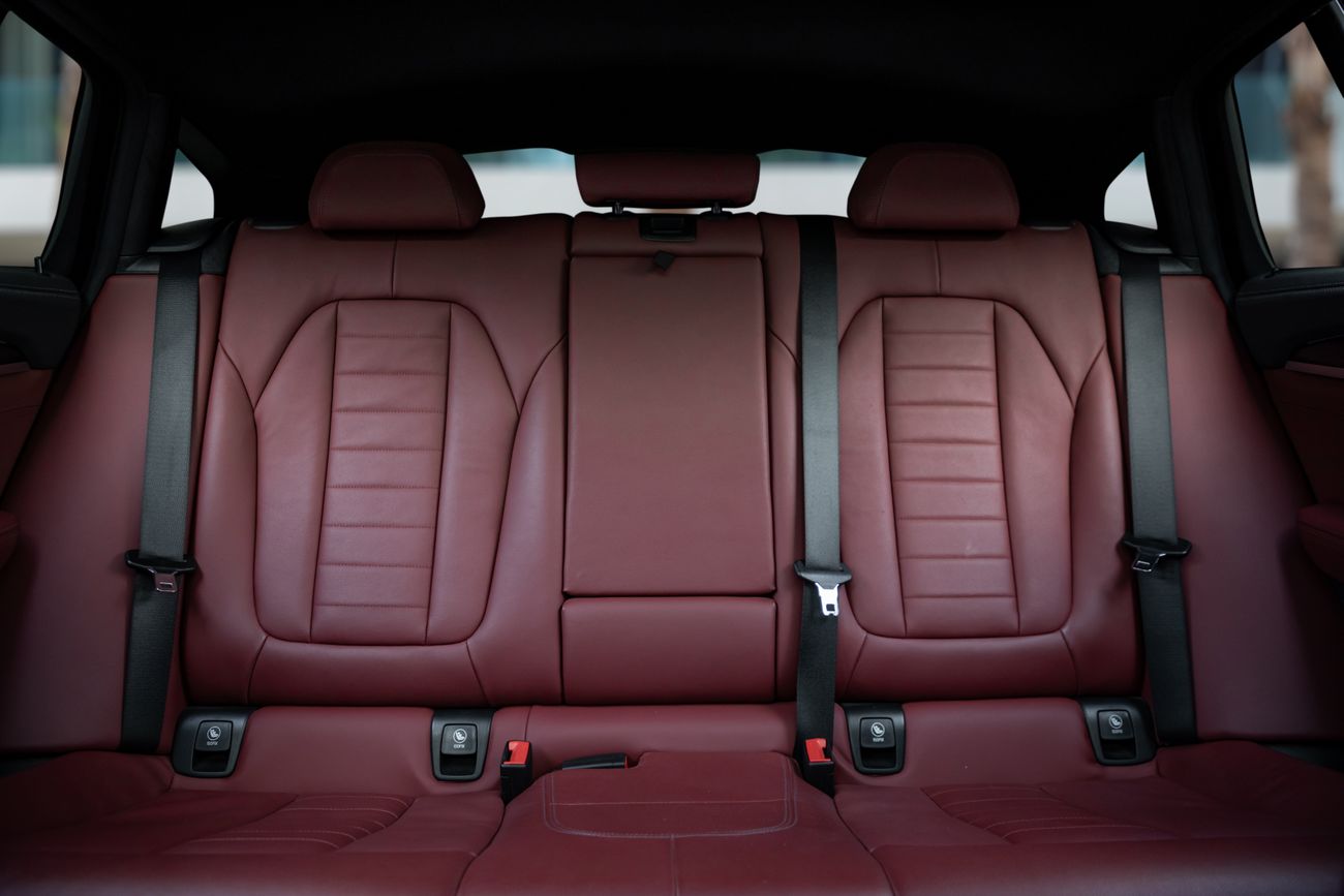 BMW X4 X4 xDrive 30i M-sport | 3,232 P.M | 0% Downpayment | Agency Warranty!