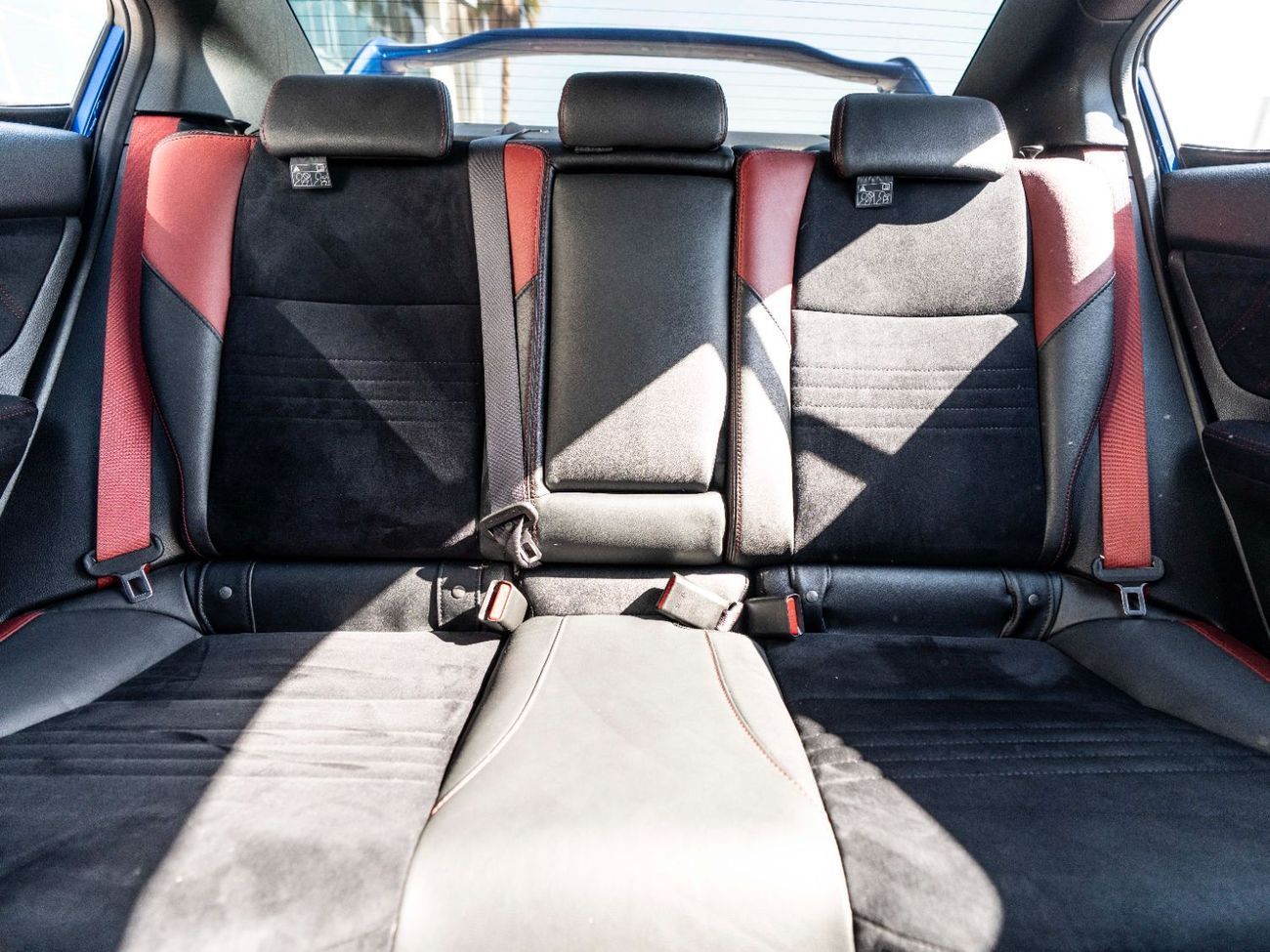 سوبارو امبريزا WRX STI