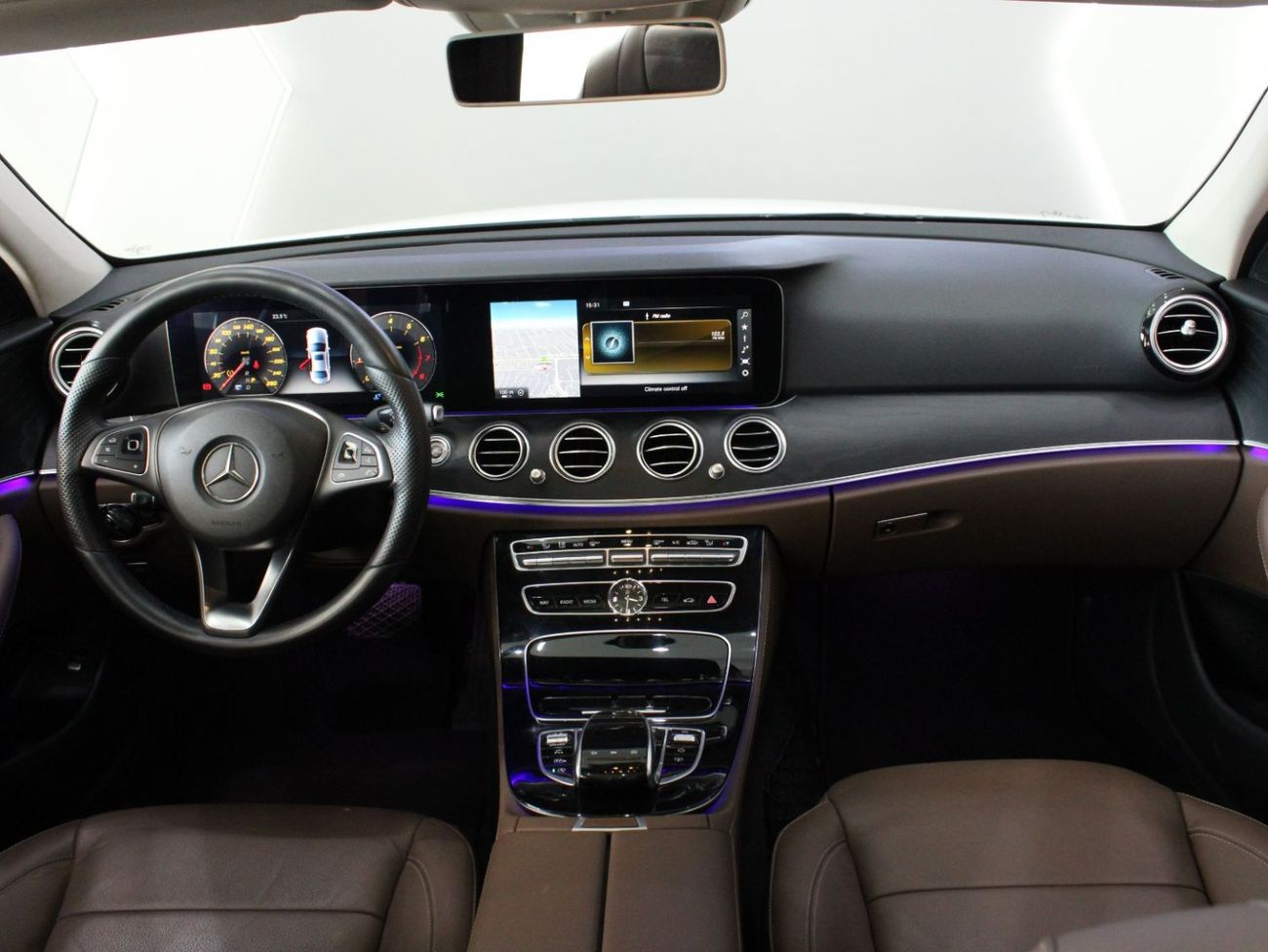 مرسيدس بنز E200 | Fully Loaded