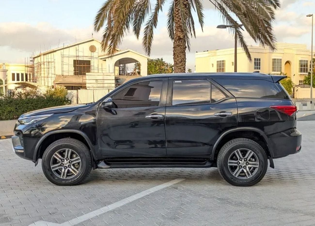 Toyota Fortuner VXR Toyota Fortuner 2022MODEL V6 4.0L petrol Engine Colour Black Transmission Automatic Interior Bro