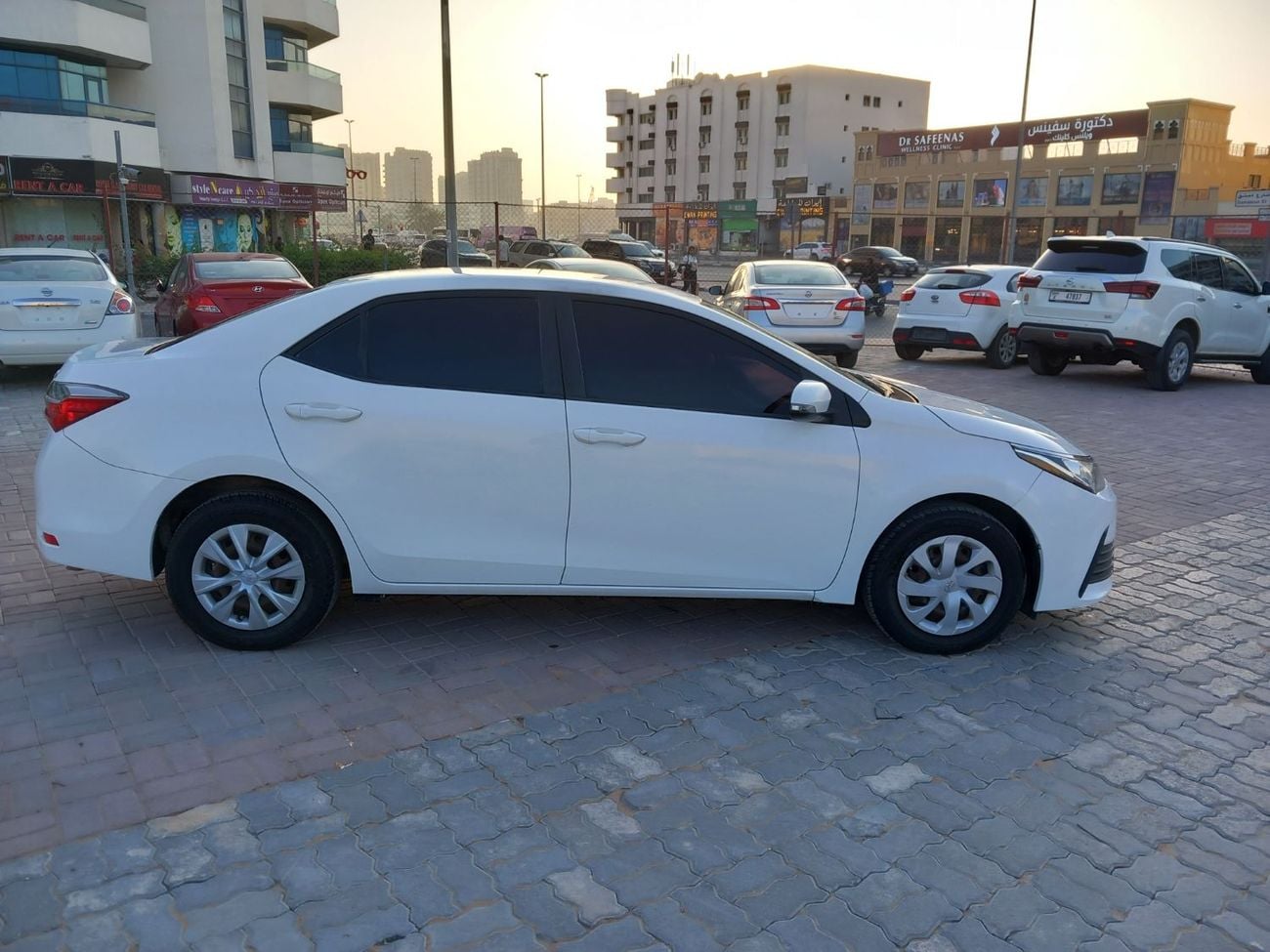 تويوتا كورولا SE 1.6L