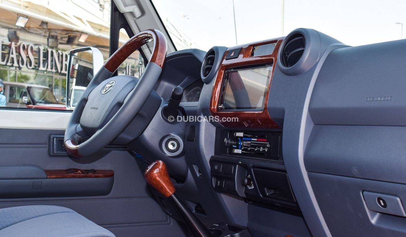 Mitsubishi Canter Van