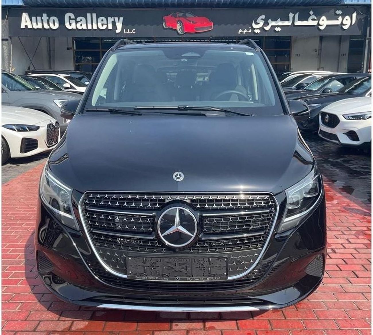 Mercedes-Benz V 300 Avantgarde 5 years Warranty 2025 GCC