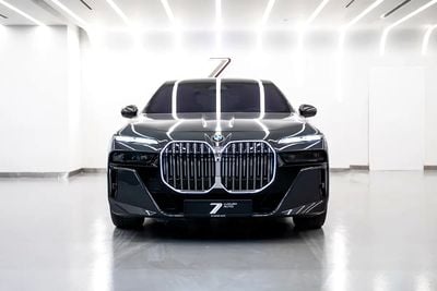 بي أم دبليو 740i 740i | SPORT | GCC | WARRANTY AND SERVICE CONTRACT | EXCELENT CONDITION