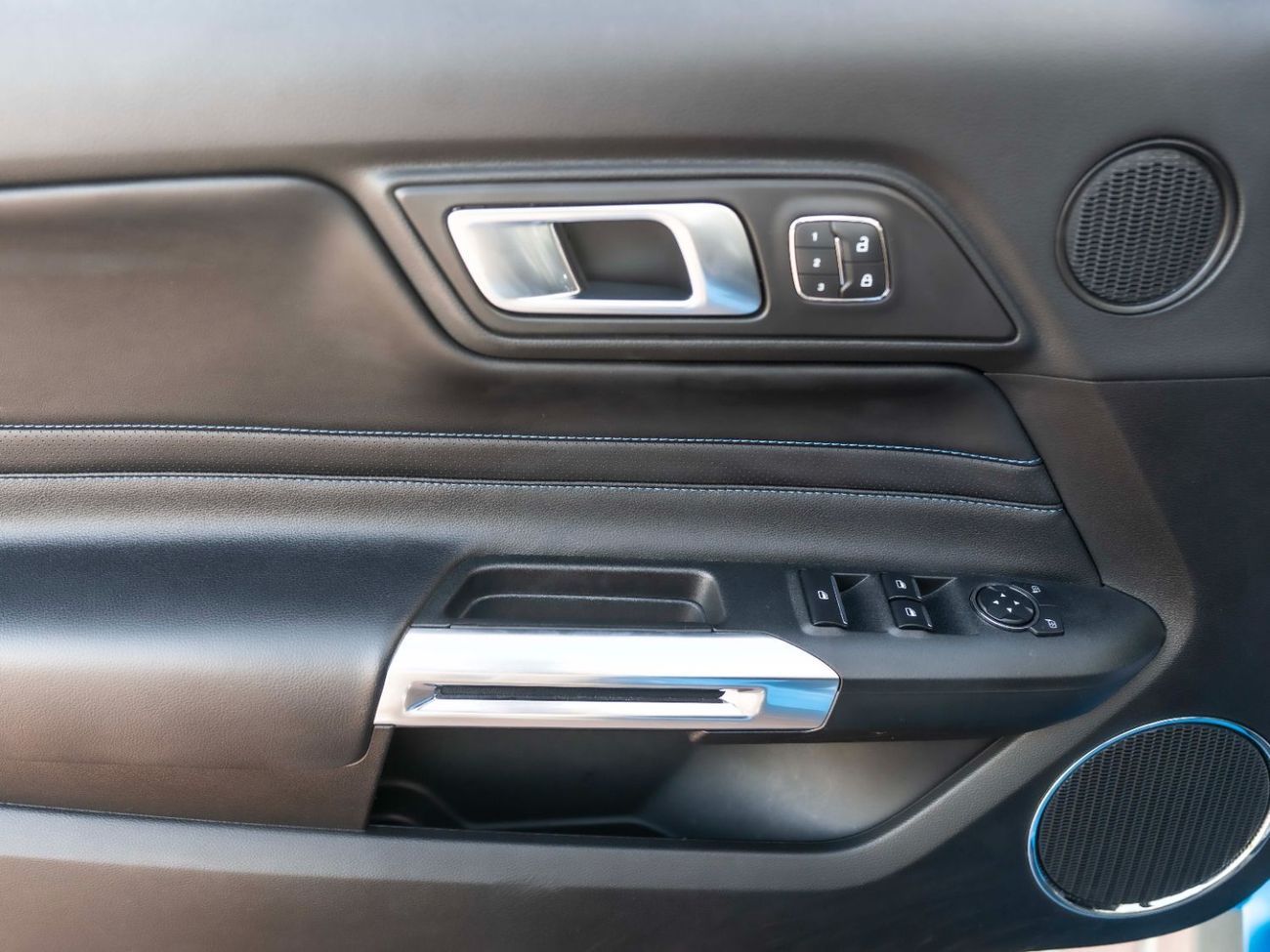 فورد موستانج GT Convertible