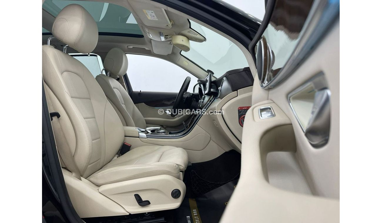 مرسيدس بنز GLC 250 AMG 2016 Mercedes-Benz GLC 250 4 Matic, Full Mercedes History, Warranty, Low Kms, GCC