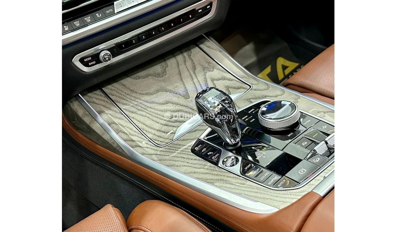 BMW X7 2019 BMW X7 xDrive50i M-Kit, May 2024 BMW Warranty + Service Contract, Full Options, Low Kms, GCC