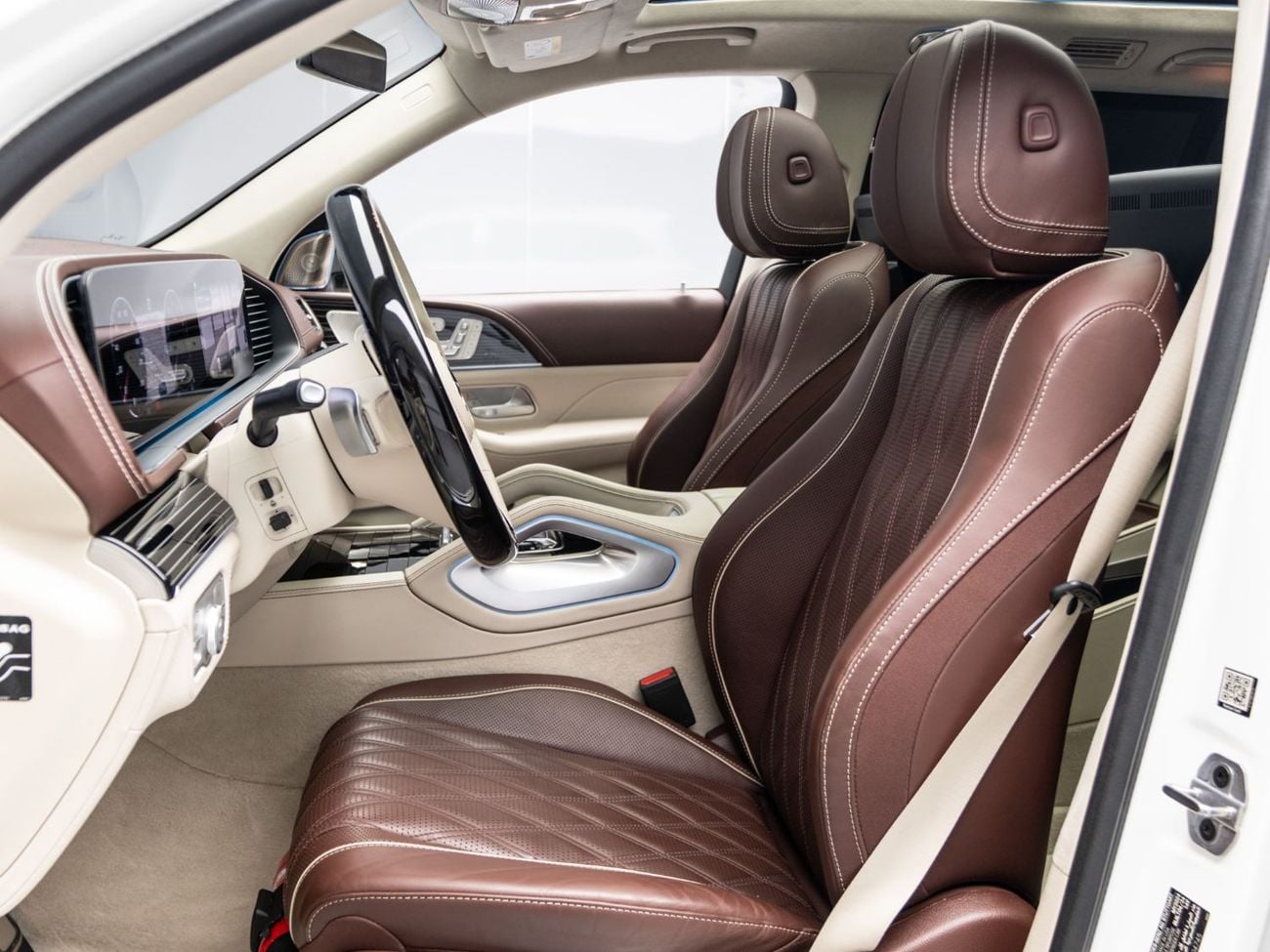 مرسيدس مايباخ gls600 مايباخ BUY NOW, PAY 2027 | THE BLACKLINE STANDARD | 2029 Mercedes Warranty + Service Contract, Low KMs, GCC