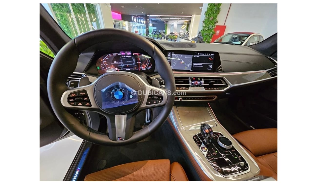 BMW X7 M50i Luxury BMW X7 50i Mkit/2022 /2 Years Warranty/Brand New