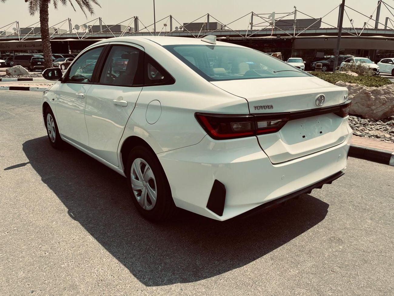 Toyota Yaris E Toyota Yaris 1,6L 2023 Gcc Mid option