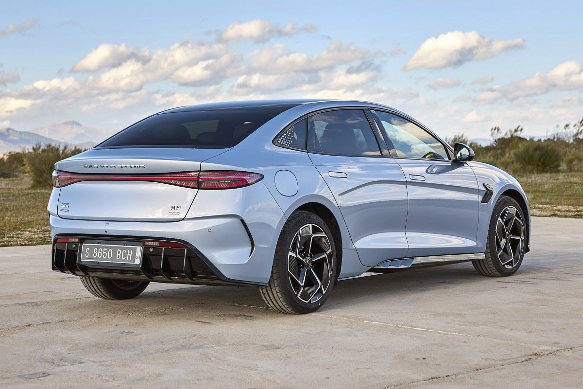 BYD Seal exterior - Rear Right Angled