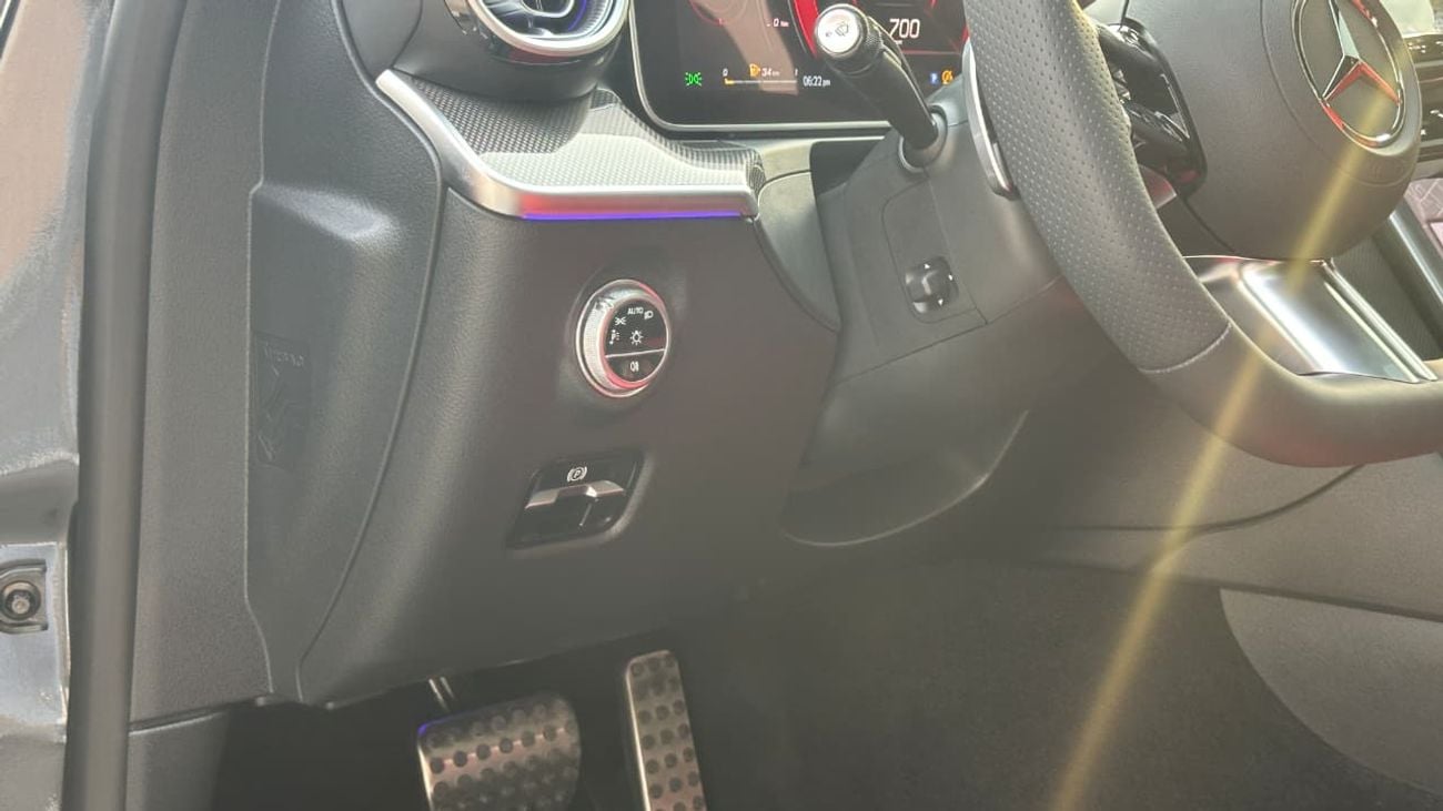 Mercedes-Benz C 200 Premium Plus 2025 GCC DEALER WARRANTY