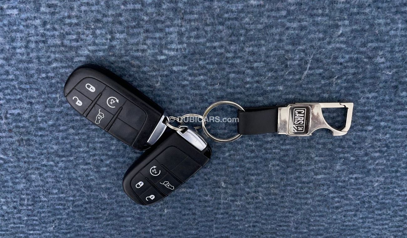 Jeep Grand Cherokee OVERLAND 5.7 | Zero Down Payment | Free Home Test Drive