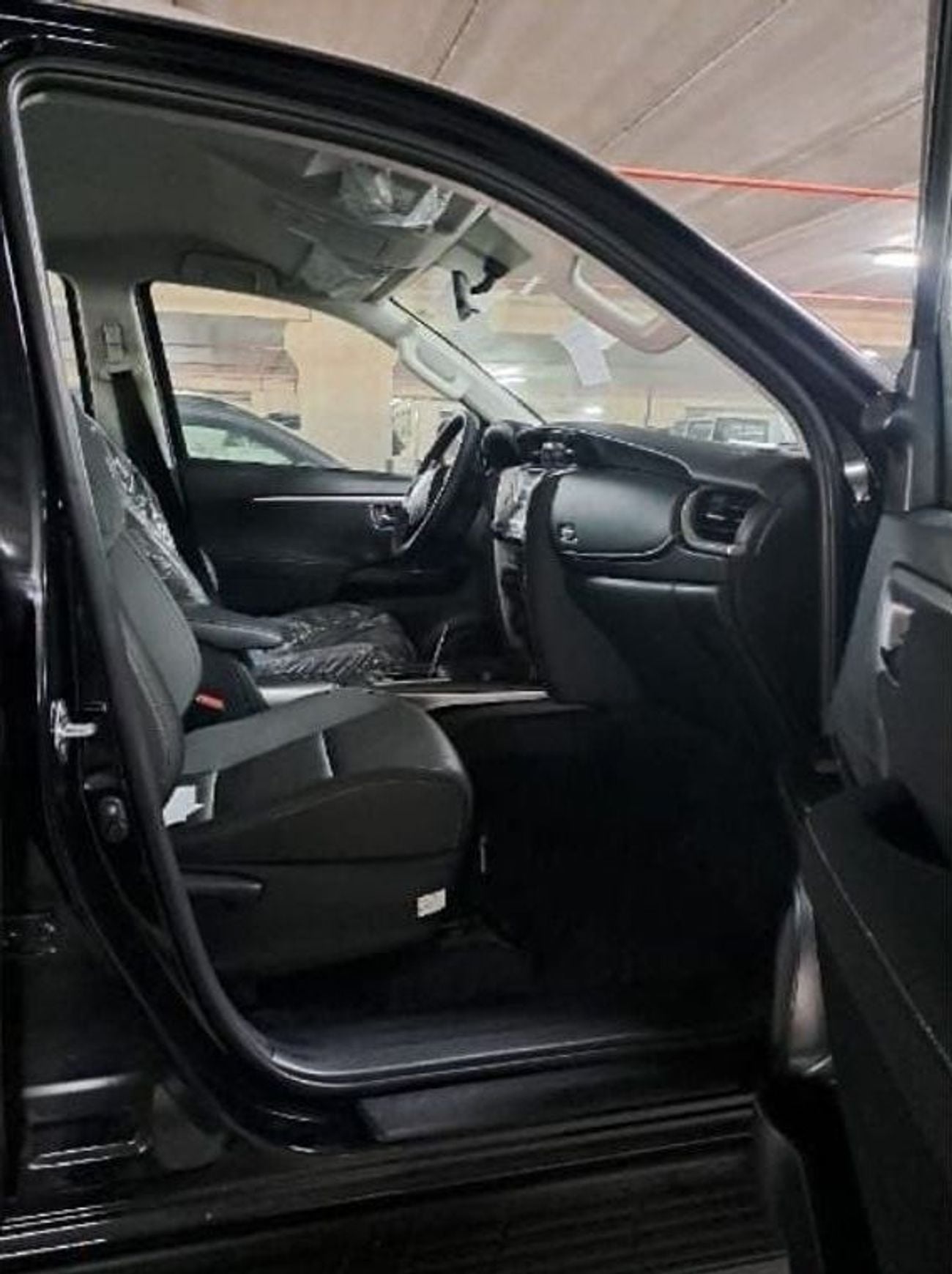 تويوتا فورتونر EXR GX2 4X4 Diesel 2.4L