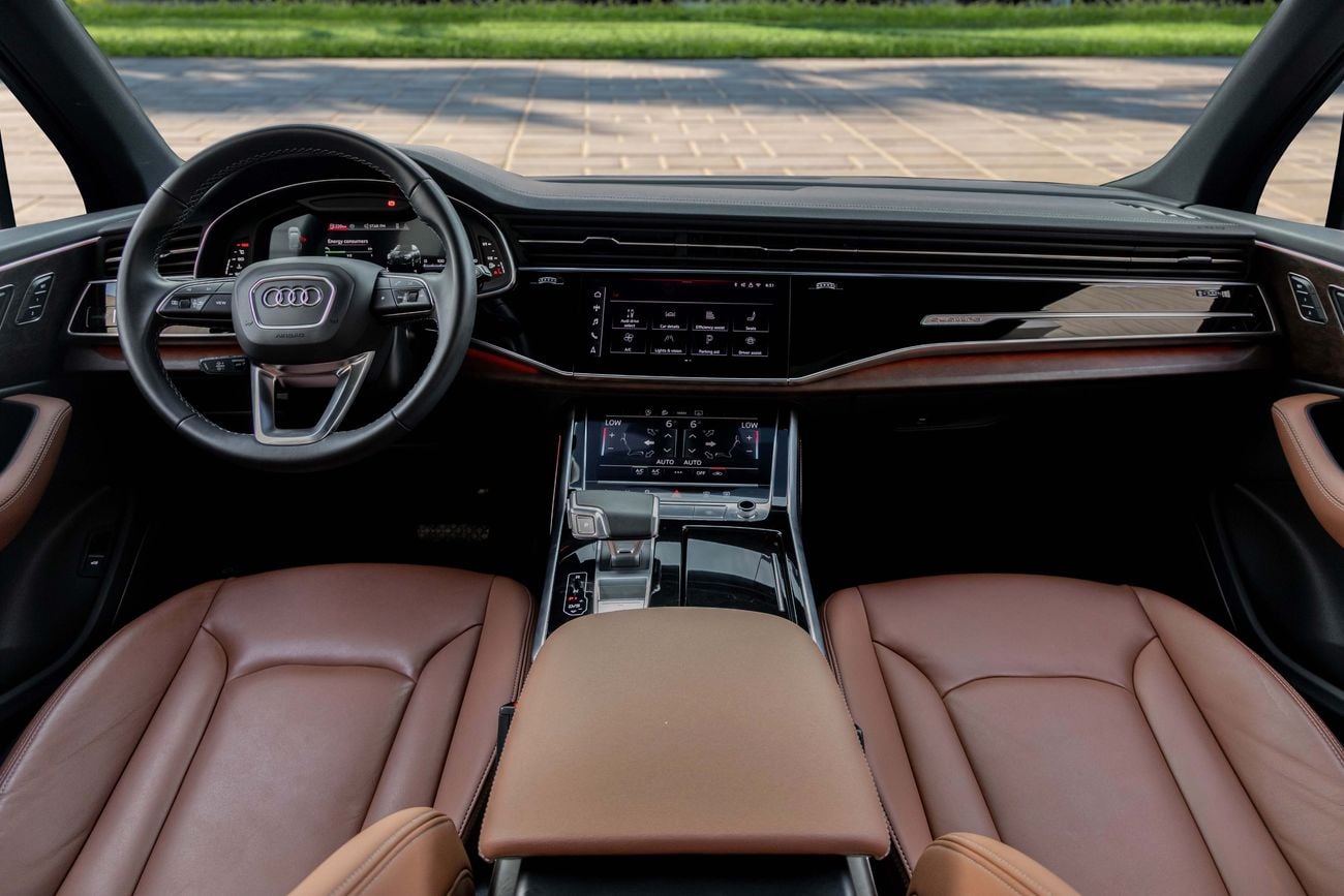 أودي Q7 45 TFSI S-Line Quattro Q7 45 TFSI Quattro S-Line | 4,896 P.M | 0% Downpayment | AUDI WARRANTY & SERVICE!